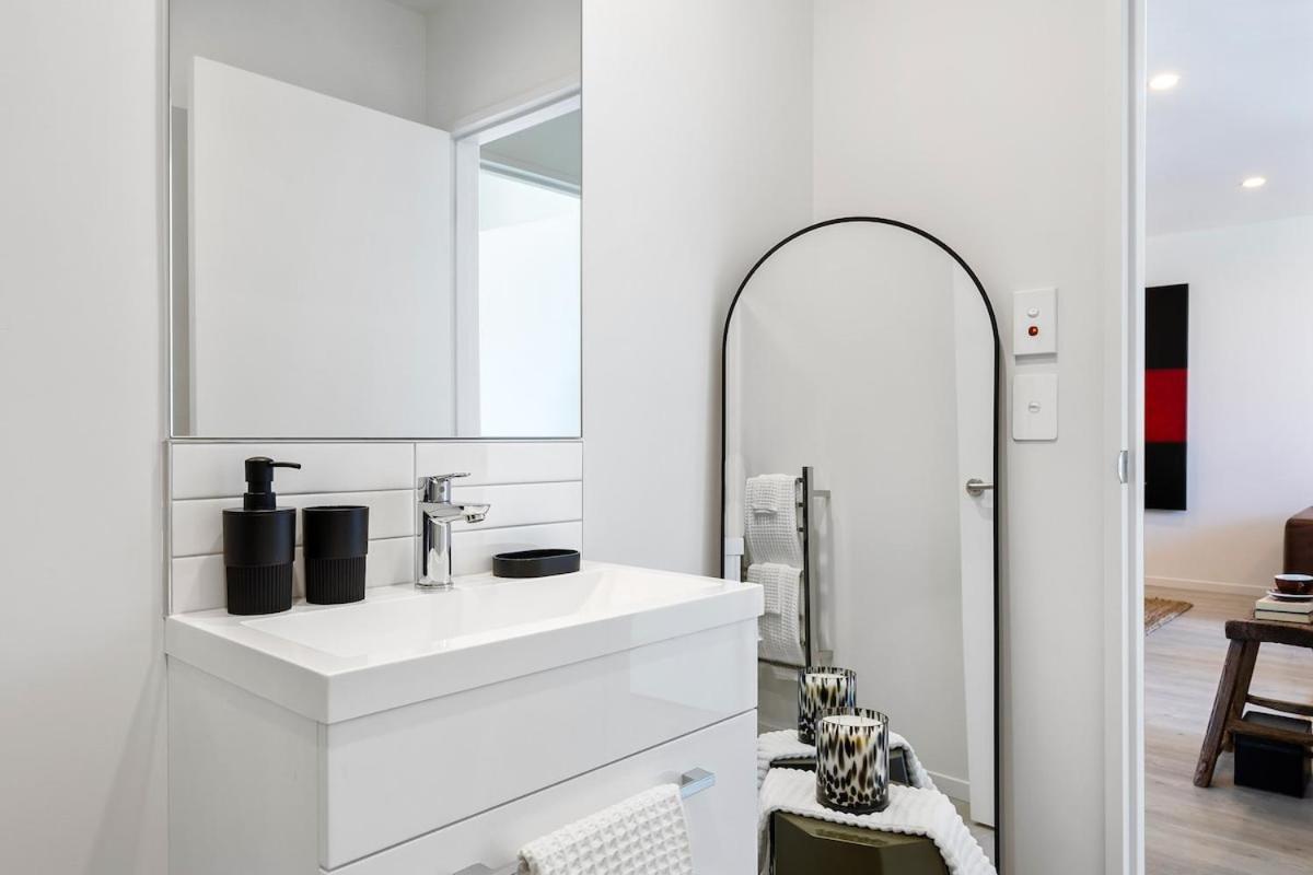 Serene Spaces On Tuam - 2 Bedroom Apartment Κράισττσερτς Εξωτερικό φωτογραφία